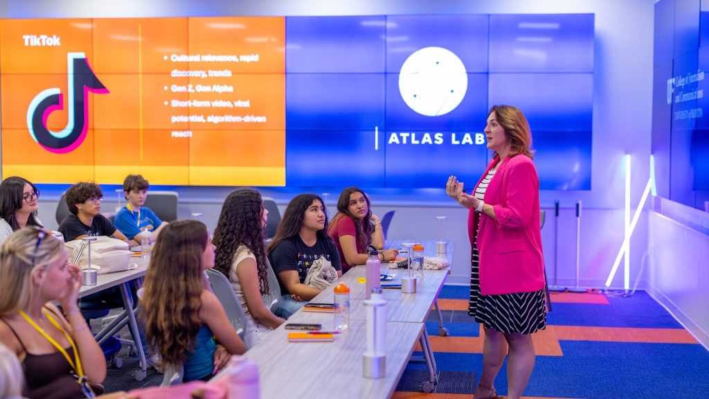 Caitlin Gardner, University of Florida professor, speaks about Culture, talent acquisition and Communication at Associations